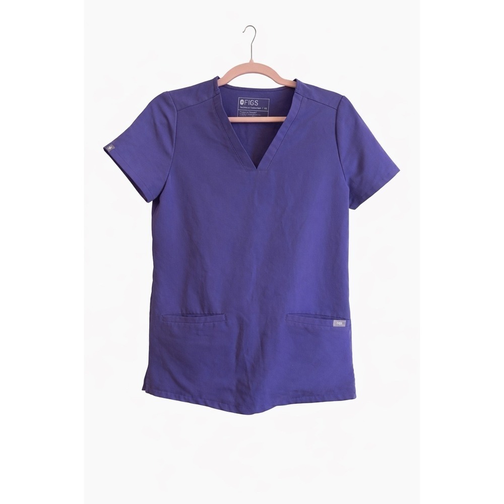 FIGS Purple Scrub Top | Size XS | Two Pockets | Excellent Condition